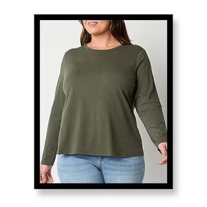 NWT Women’s Plus Crew Neck Long Sleeve T-shirt
